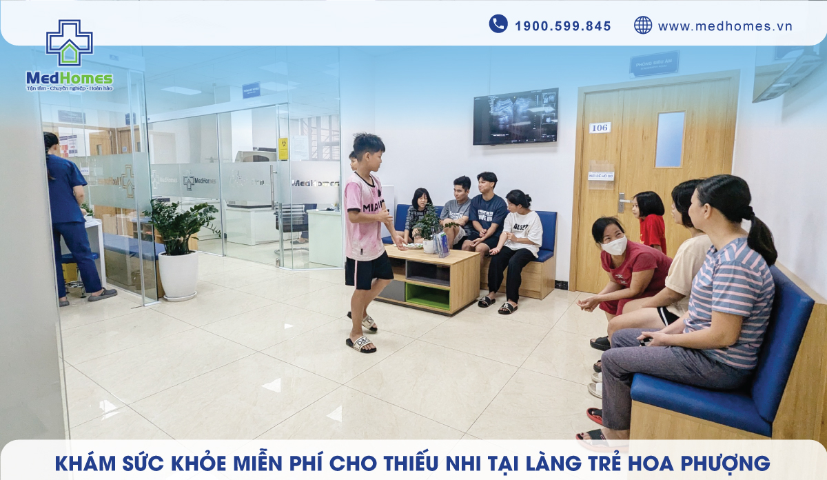 Phòng khám Đa Khoa MedHomes tặng quà và khám bệnh miễn phí cho các bạn thiếu nhi